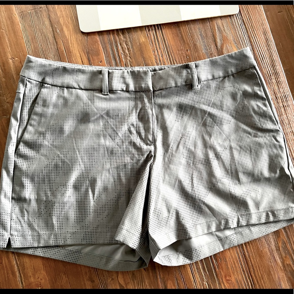 NWT Nike Women’s Golf Shorts